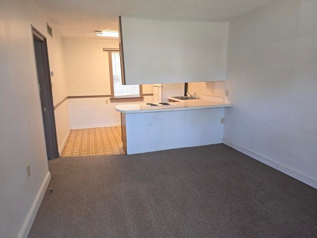 551 US-98 in Mary Esther, FL - Building Photo - Building Photo