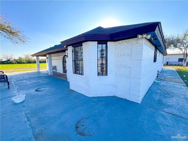 23 Western Rd in Palmview, TX - Building Photo - Building Photo