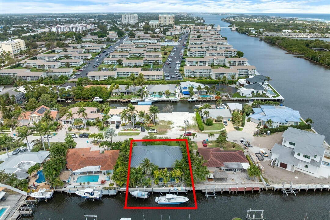 940 Greenbriar Dr in Boynton Beach, FL - Building Photo