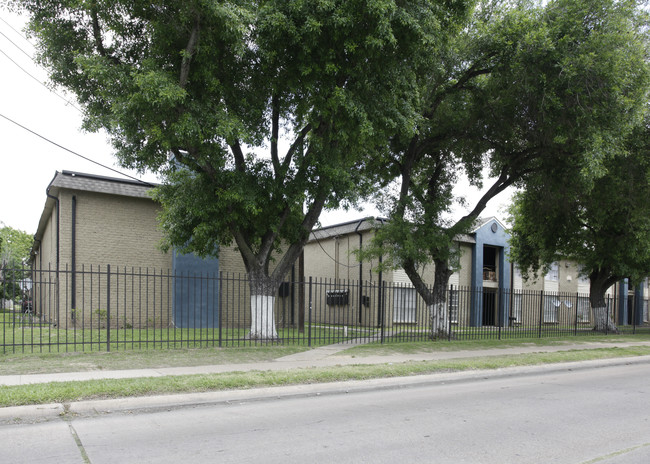 Pecan Place Apartments in Pasadena, TX - Foto de edificio - Building Photo