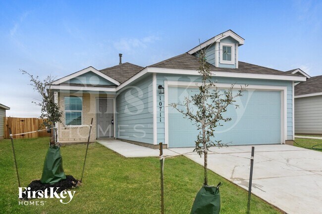 10711 Giacconi Dr in Converse, TX - Building Photo - Building Photo