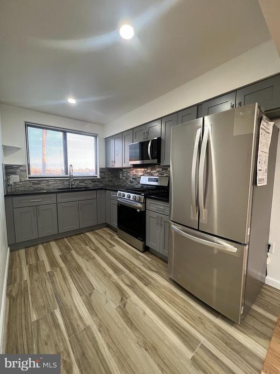property at 1930 S 10th St