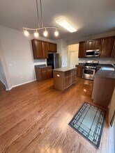 13337 Oakwood Ave in Huntley, IL - Foto de edificio - Building Photo