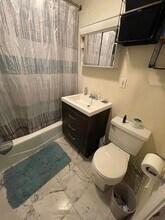 14 Strathmore Rd, Unit 3 in Brookline, MA - Building Photo - Building Photo