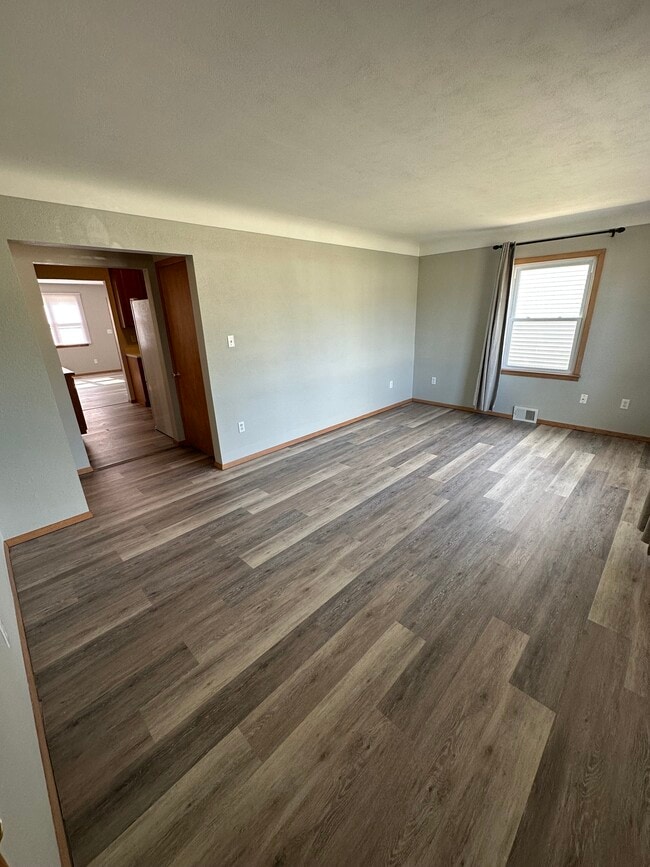 1422 9th St NW in Cedar Rapids, IA - Building Photo - Building Photo