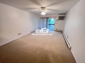2800 Hamline Ave N in Roseville, MN - Building Photo - Building Photo