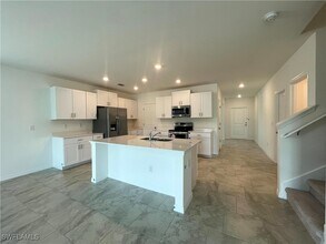 4219 Villa Rapallo Wy in North Fort Myers, FL - Foto de edificio - Building Photo
