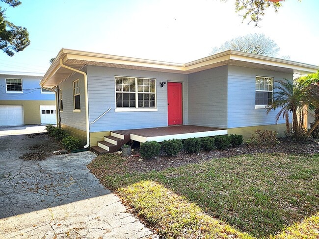 733 Buena Vista Ave in Ormond Beach, FL - Building Photo - Building Photo