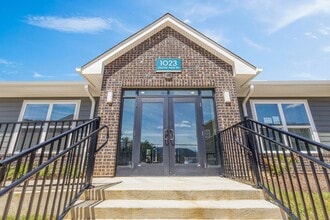 Living Fully Sevierville in Sevierville, TN - Building Photo - Building Photo