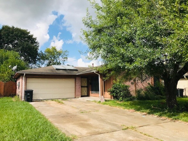 1202 Peach Spring Dr in Houston, TX - Foto de edificio