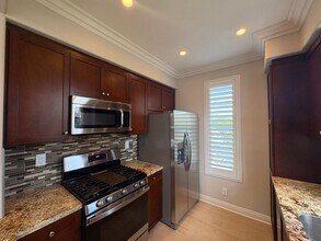 3535 Caminito El Rincon in San Diego, CA - Building Photo - Building Photo