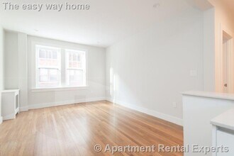 19 A Forest St in Cambridge, MA - Building Photo - Building Photo