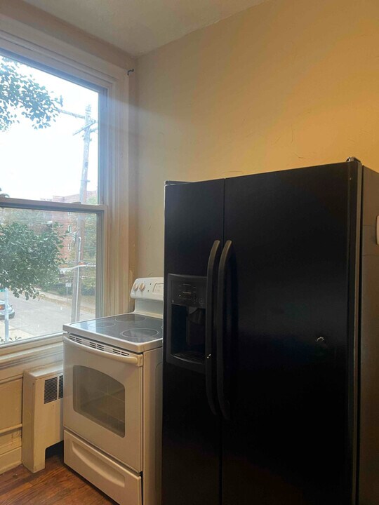 3450 Clifton Ave in Cincinnati, OH - Building Photo