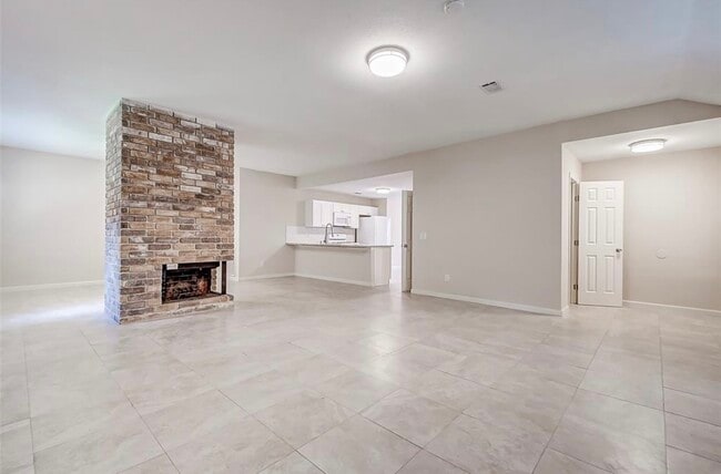 1502 Park Wind Dr