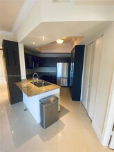 20000 E Country Club Dr, Unit TS07 in Aventura, FL - Building Photo - Building Photo
