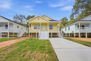 1913 Ross Ave in Cleveland, TX - Building Photo