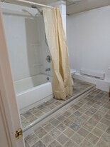 286 Greenwood Dr in Fredericton, NB - Building Photo