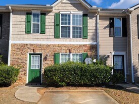 200 Meadowlark Pl in Austell, GA - Building Photo