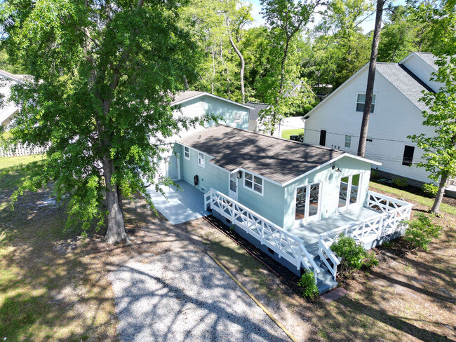 property at 1016 S Myrtle Dr