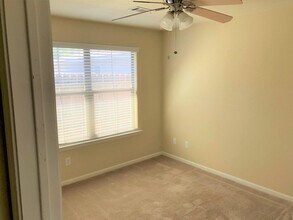 21435 W Wallis Dr in Porter, TX - Building Photo - Building Photo