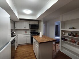 15 Wellman St, Unit #1 in Brookline, MA - Building Photo