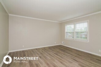 3208 Cabinwood Dr in Louisville, KY - Building Photo - Building Photo