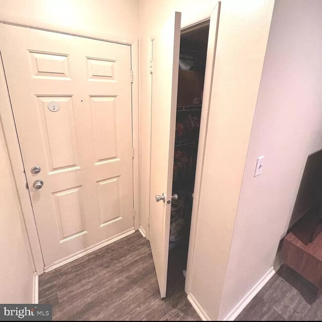 312A Mitten Ln, Unit 312A Mitten Lane in Mount Laurel, NJ - Foto de edificio - Building Photo