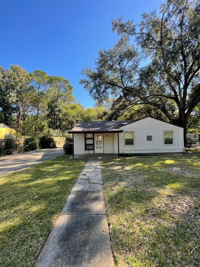 property at 1133 Beechdale Rd