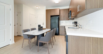 Solstice - Residential Phase 1 in Washington, DC - Foto de edificio - Interior Photo