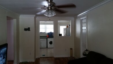 414 E Park Ave in Savannah, GA - Foto de edificio - Building Photo