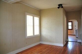 2474 N Bartlett Ave in Milwaukee, WI - Building Photo - Building Photo