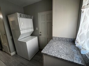 2945 Santa Clara Ave SE in Albuquerque, NM - Building Photo - Building Photo