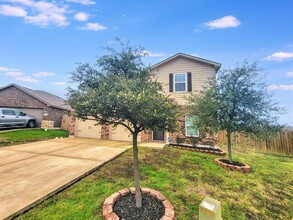 13604 Henry Wallace Ln in Manor, TX - Building Photo - Building Photo