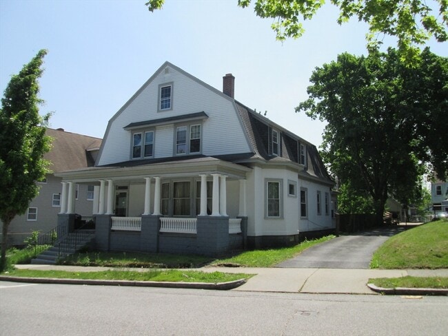 5 Oberlin St in Worcester, MA - Building Photo - Building Photo