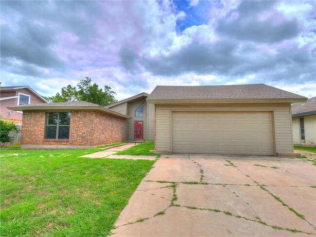 8316 NW 111th St in Oklahoma City, OK - Building Photo - Building Photo