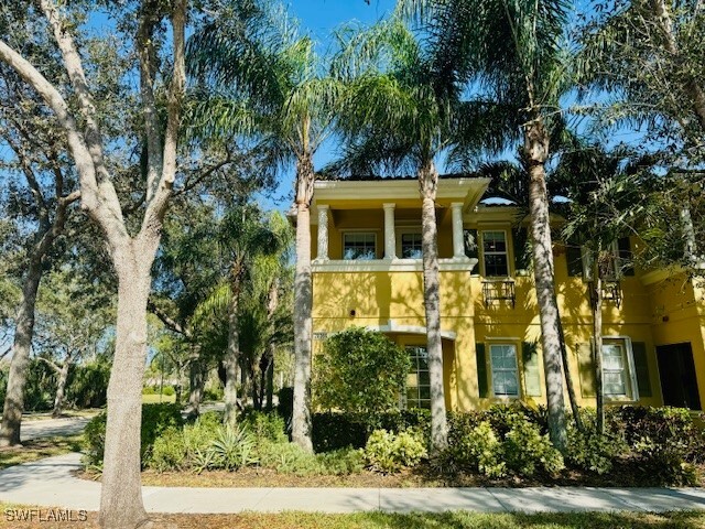 28269 Jeneva Way in Bonita Springs, FL - Foto de edificio