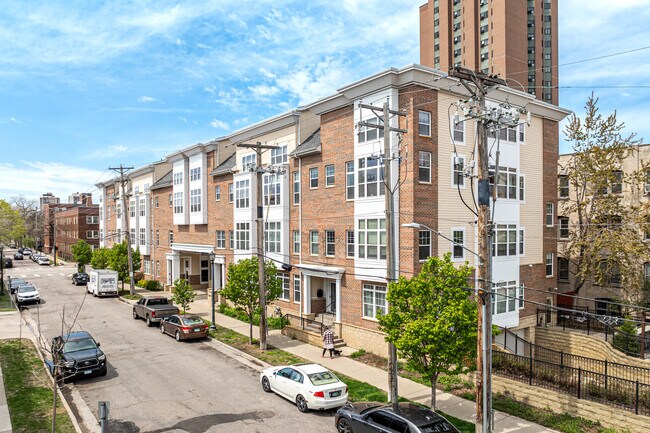 Third Avenue Place in Minneapolis, MN - Building Photo - Building Photo