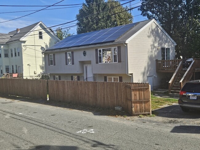 17 Baxendale Ave, Unit #2 in Brockton, MA - Building Photo - Building Photo