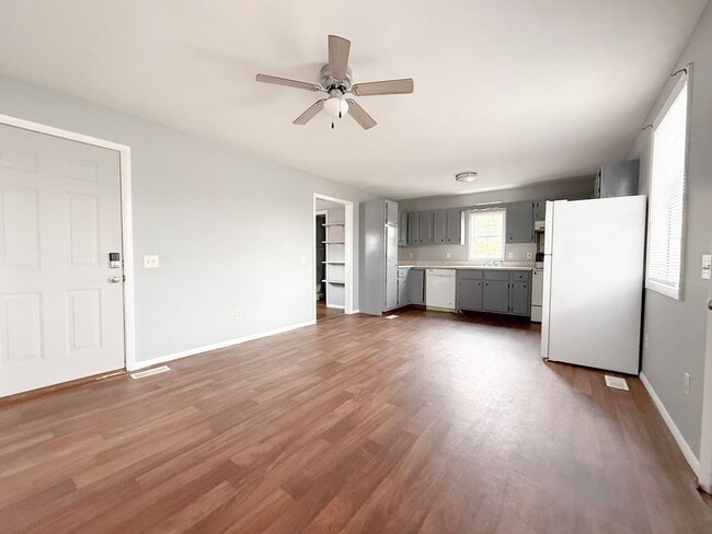 230 W Jere Whitson Rd in Cookeville, TN - Building Photo - Building Photo