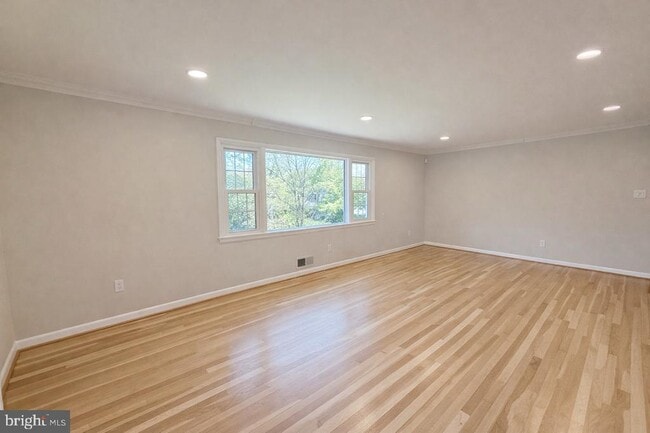 6223 Loch Raven Dr in McLean, VA - Building Photo - Building Photo