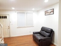 2046 Harman Ave photo'