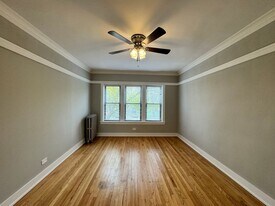 2609 N Kostner Ave, Unit 1 in Chicago, IL - Building Photo