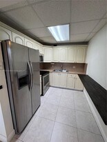 13450 SW 3rd St in Pembroke Pines, FL - Building Photo