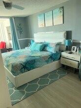 3465 Via Poinciana, Unit 405 in Greenacres, FL - Foto de edificio - Building Photo