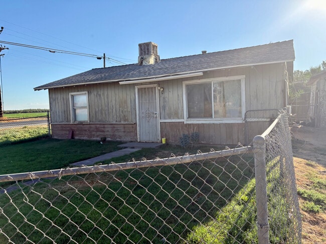 property at 15933 W Hanford Armona Rd