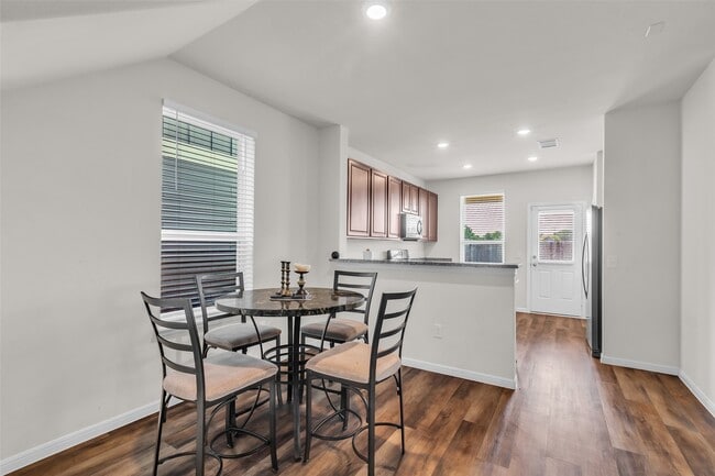 property at 4619 Prairie Chase Dr