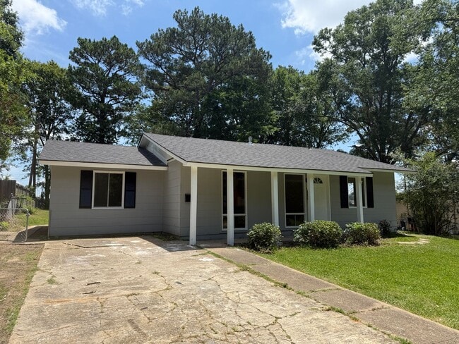 9119 Bridgewood Dr in Shreveport, LA - Building Photo - Building Photo