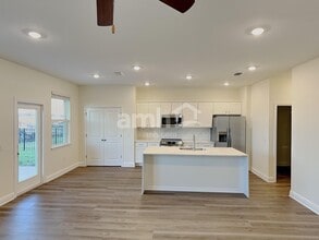 6000 Sycamore Pl St in St. Cloud, FL - Building Photo - Building Photo
