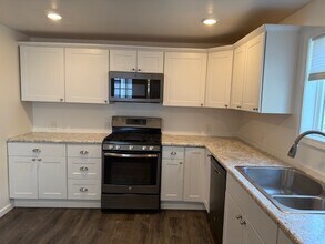 123 Sterling St in Corning, NY - Building Photo - Building Photo