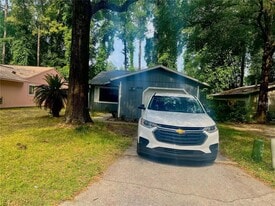 2024 SW 73rd Terrace in Gainesville, FL - Building Photo
